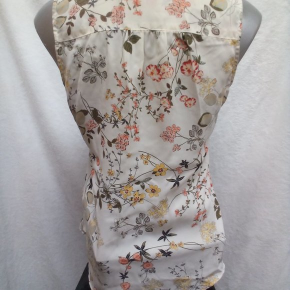 Soho New York & Co, short sleeve Shell, Camp Shirt - Picture 4 of 9